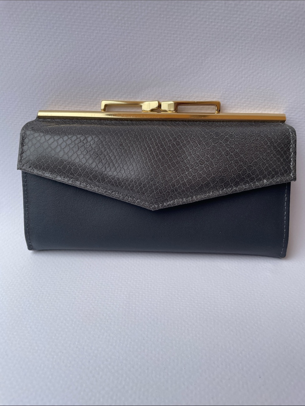 Rare Vintage Pitt Two-Tone Gray Clutch Wallet with Gold Framet Genuine Leather
